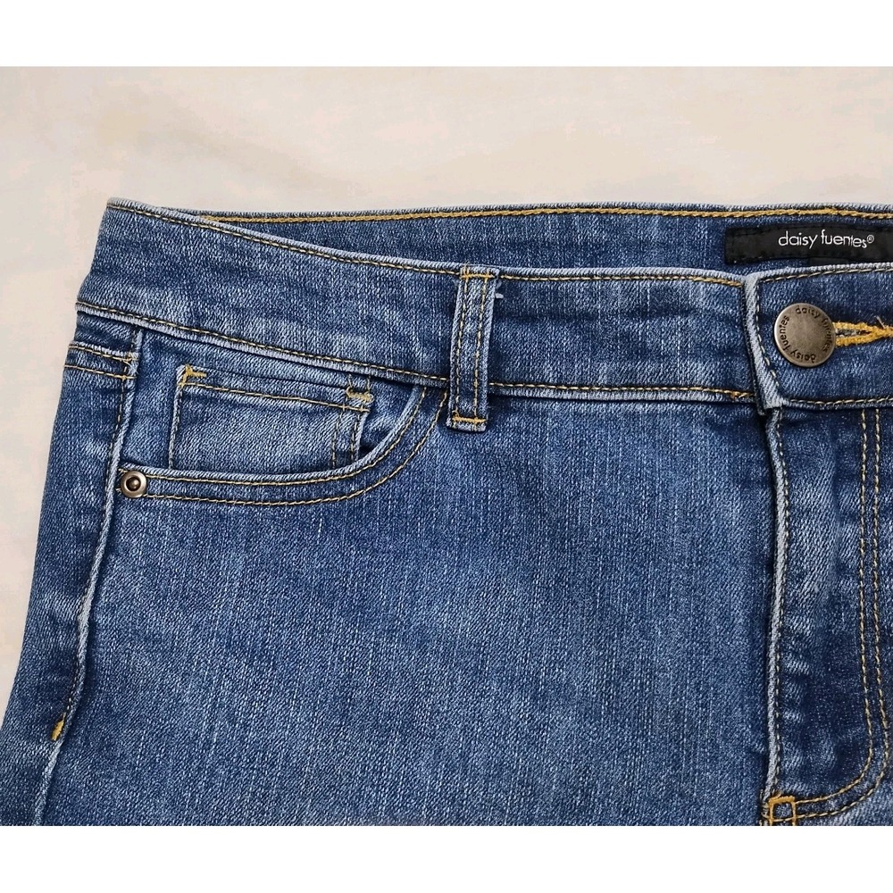 Daisy Fuentes Women's Size 10 Denim 5 Pocket Stretch Blue Jeans Straight Leg - Picture 11 of 12